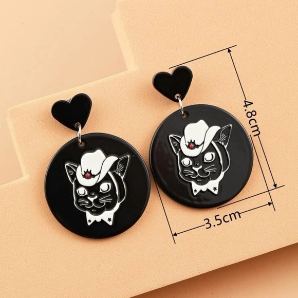 Cat Dangle Earrings - Picture 4 of 5